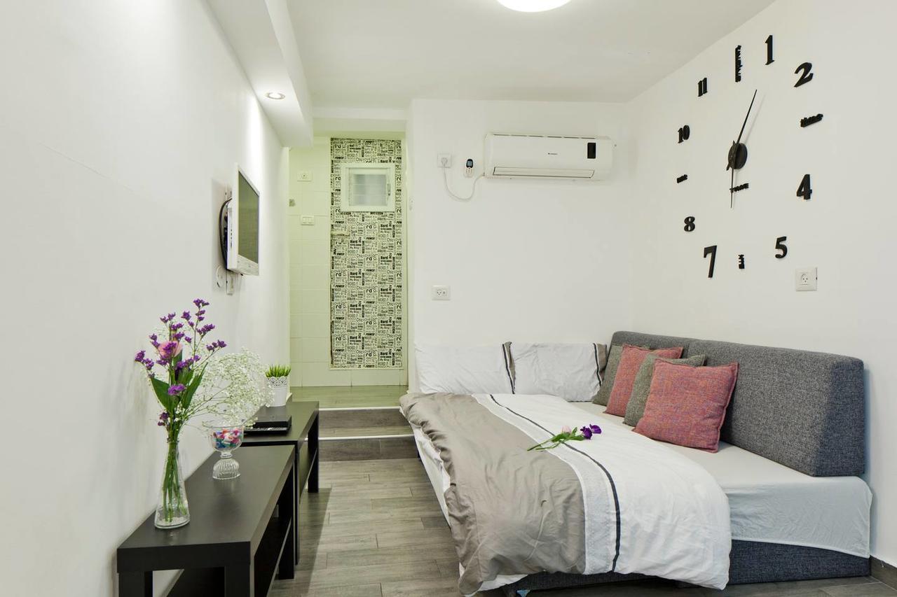 Stunning Studio By The Beach Tel Aviv Eksteriør billede