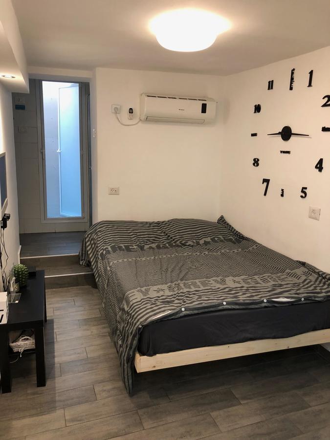 Stunning Studio By The Beach Tel Aviv Eksteriør billede